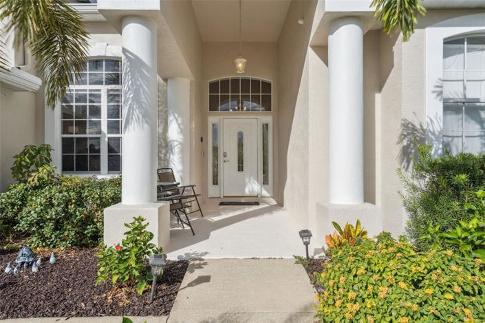 Image No.3-5 Bed Property for sale