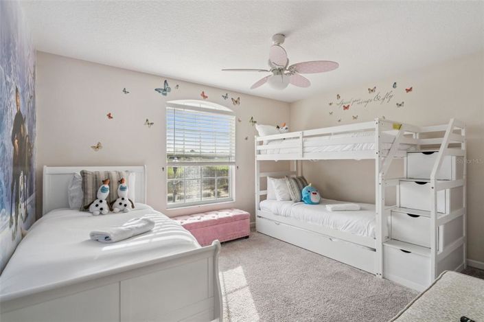 Image No.33-5 Bed Property for sale