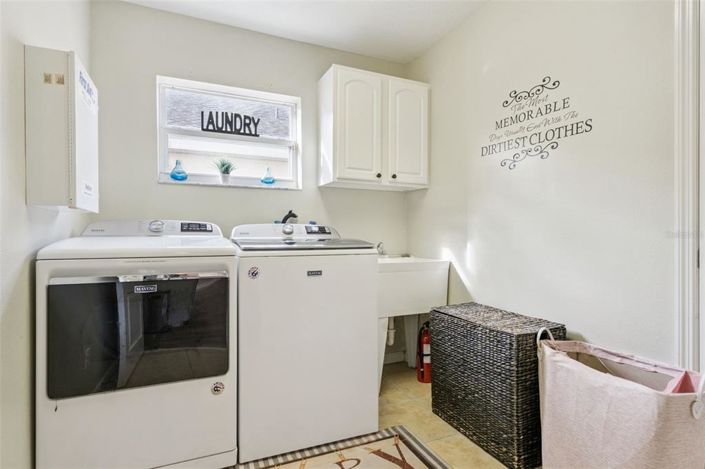 Image No.38-5 Bed Property for sale