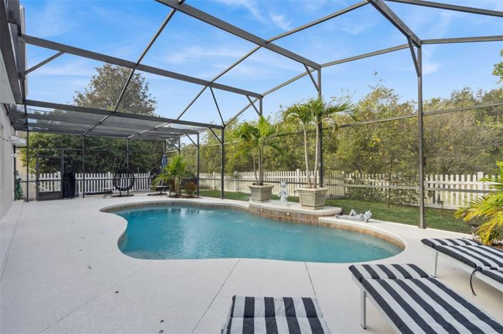 Image No.45-5 Bed Property for sale