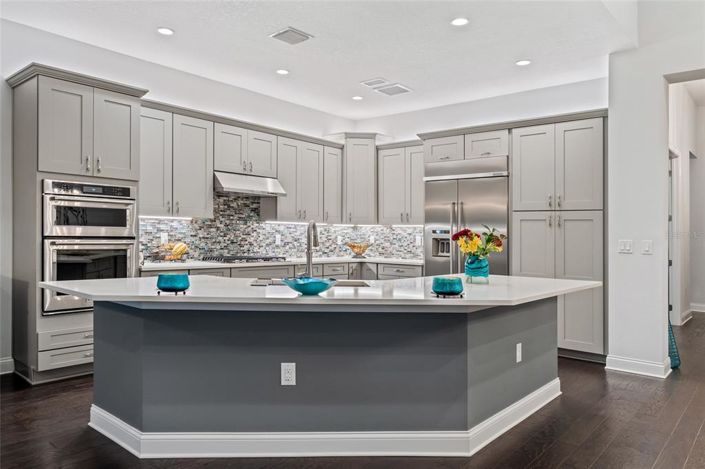 Image No.16-4 Bed Property for sale