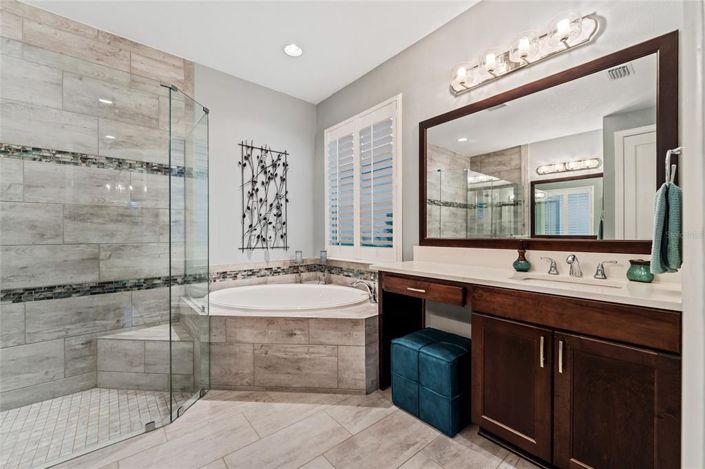 Image No.36-4 Bed Property for sale