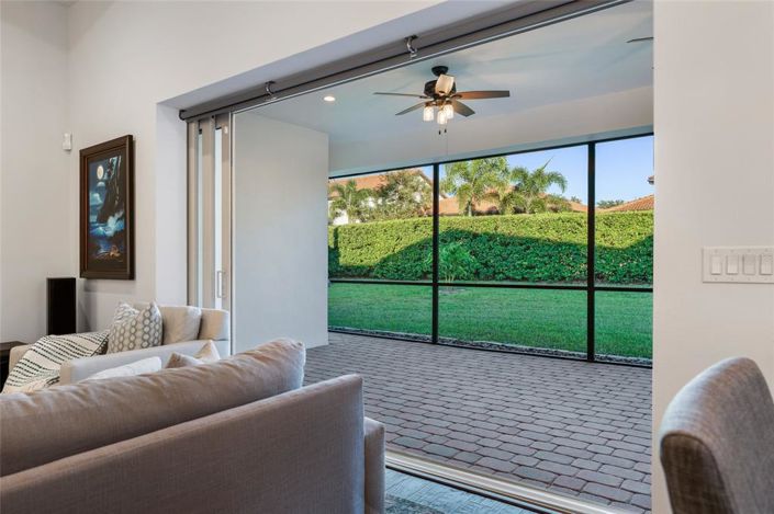 Image No.40-4 Bed Property for sale