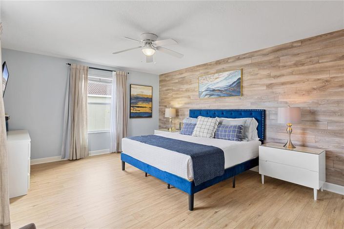 Image No.41-5 Bed Property for sale