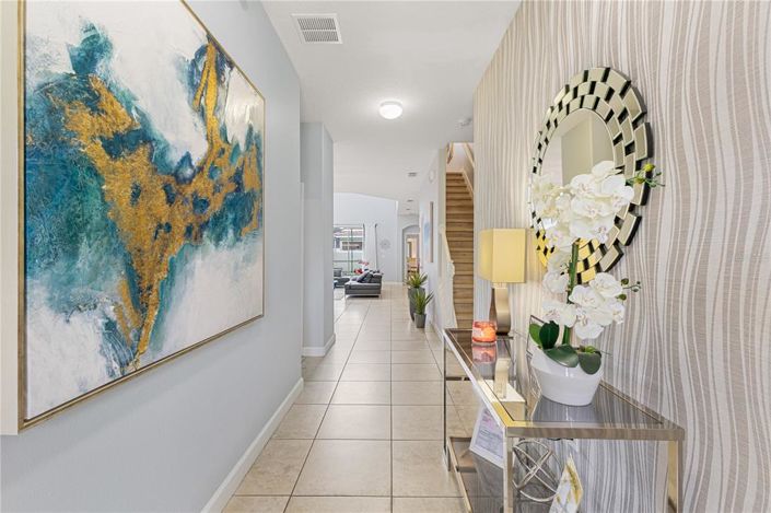 Image No.5-5 Bed Property for sale