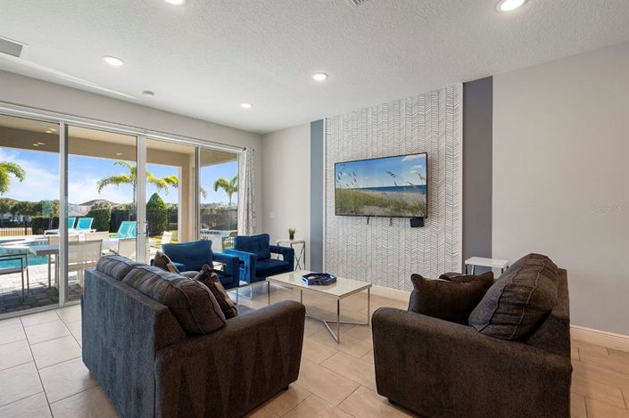 Image No.13-6 Bed Property for sale