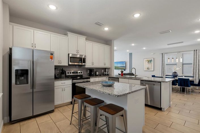 Image No.16-6 Bed Property for sale