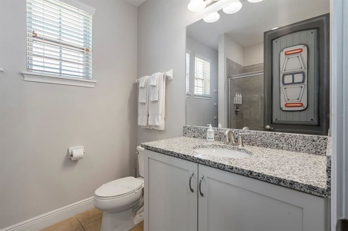 Image No.26-6 Bed Property for sale