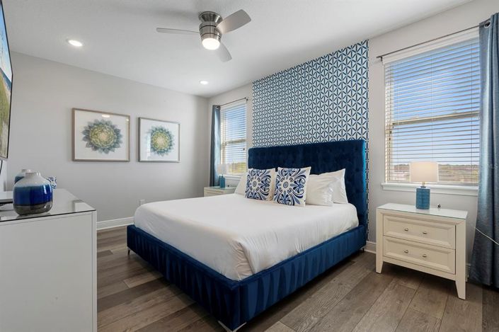 Image No.36-6 Bed Property for sale