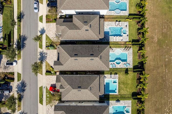 Image No.54-6 Bed Property for sale