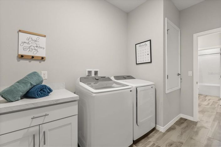 Image No.20-3 Bed Property for sale