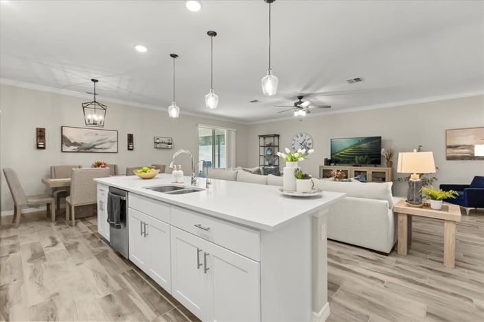 Image No.7-3 Bed Property for sale