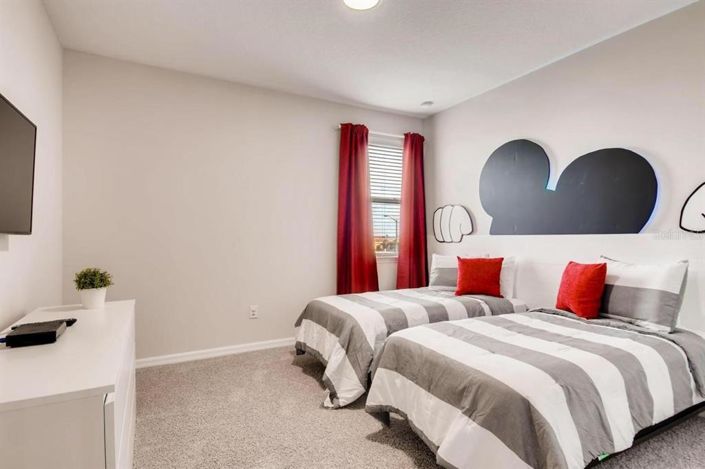 Image No.16-5 Bed Property for sale