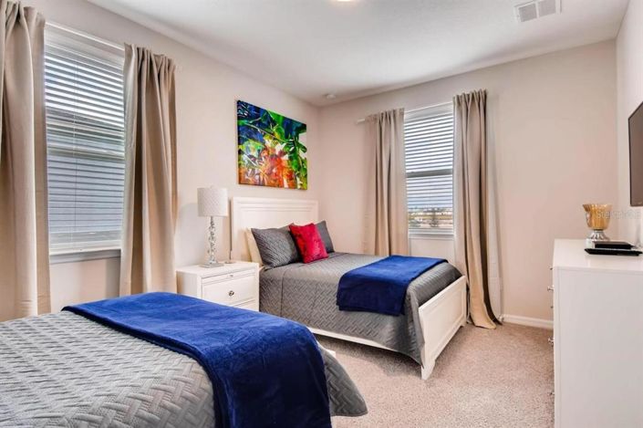 Image No.18-5 Bed Property for sale