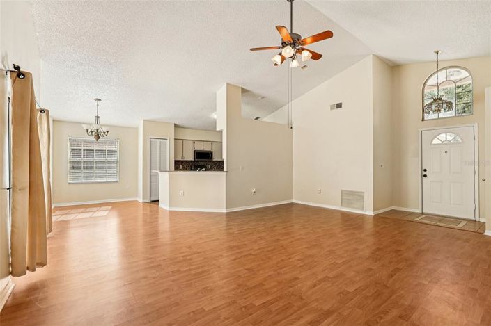 Image No.5-3 Bed Property for sale