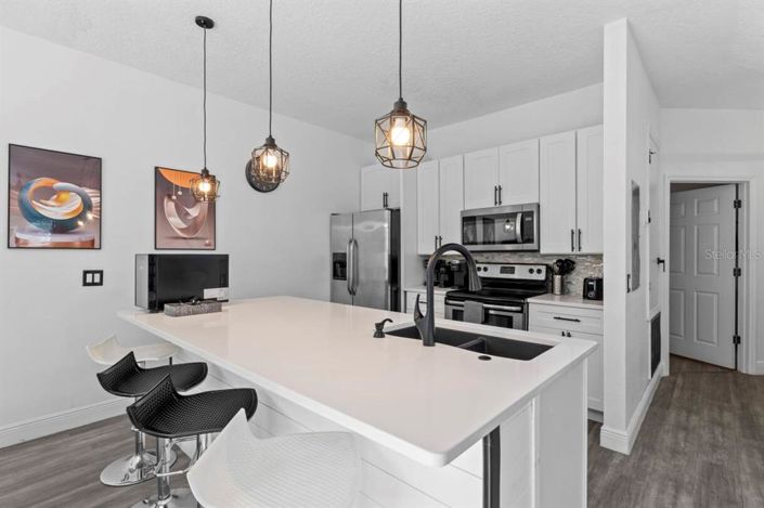 Image No.4-4 Bed Townhouse for sale