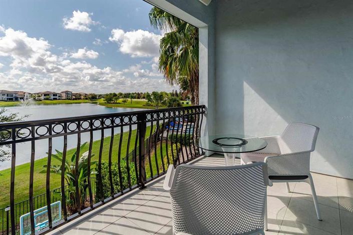 Image No.32-6 Bed Property for sale