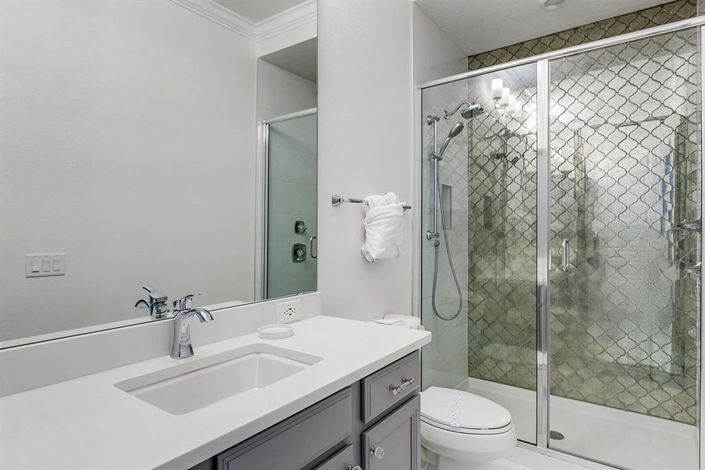 Image No.34-6 Bed Property for sale