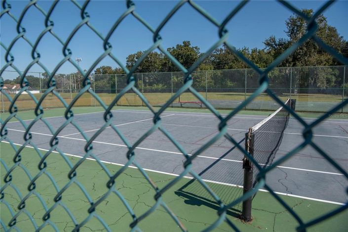 Image No.10-3 Bed Property for sale