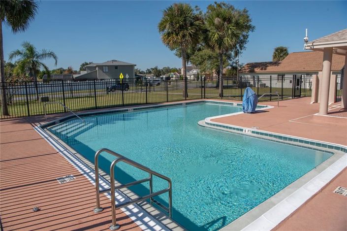 Image No.11-3 Bed Property for sale