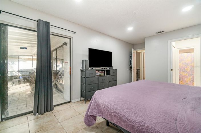 Image No.18-4 Bed Property for sale