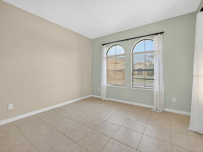 Image No.14-4 Bed Property for sale