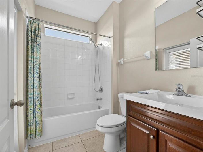 Image No.24-4 Bed Property for sale