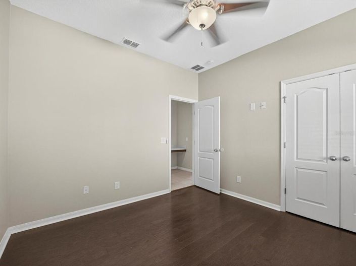 Image No.28-4 Bed Property for sale