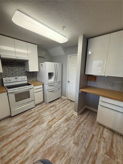 Image No.4-3 Bed Property for sale