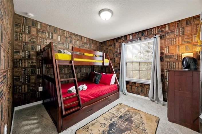 Image No.19-5 Bed Townhouse for sale