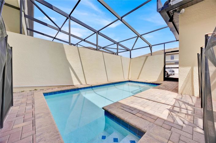 Image No.35-5 Bed Townhouse for sale