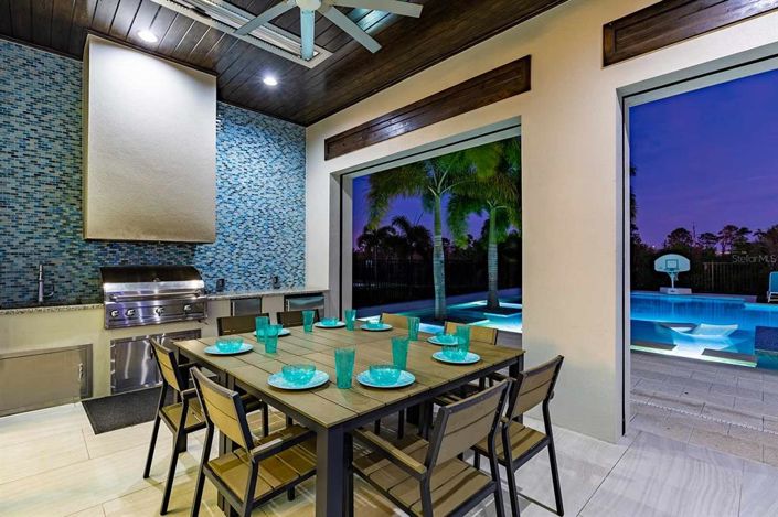 Image No.43-9 Bed Property for sale