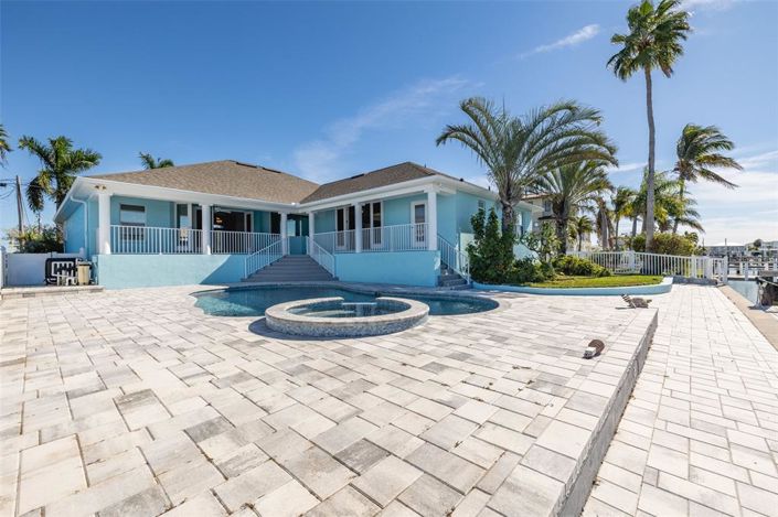 Image No.8-Propriété de 4 chambres à vendre à Treasure Island