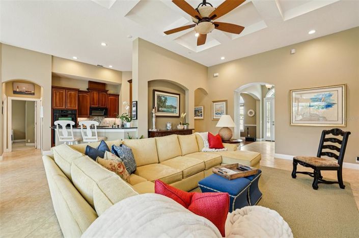 Image No.14-4 Bed Property for sale