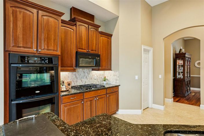 Image No.21-4 Bed Property for sale