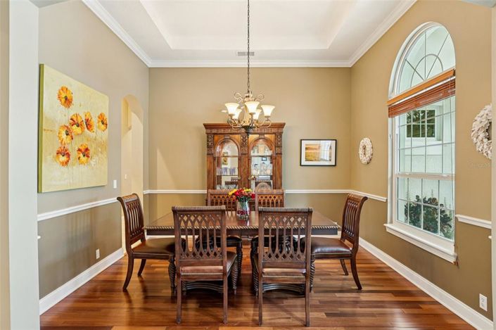 Image No.5-4 Bed Property for sale