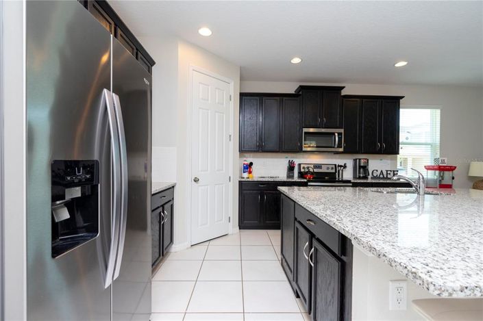 Image No.13-7 Bed Property for sale