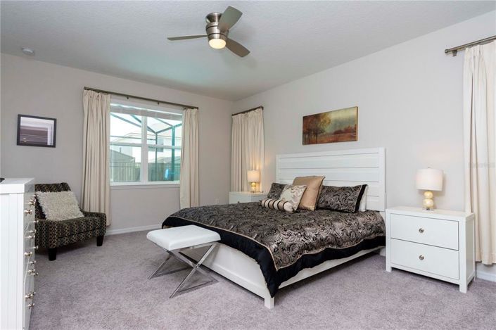 Image No.32-7 Bed Property for sale