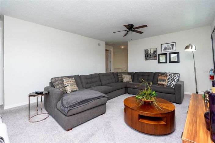 Image No.52-7 Bed Property for sale