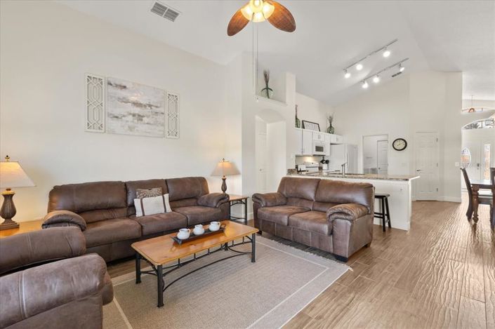 Image No.7-Propriété de 4 chambres à vendre à Kissimmee