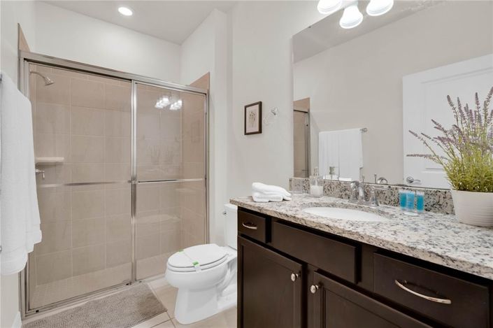 Image No.16-5 Bed Townhouse for sale