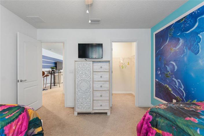 Image No.26-7 Bed Property for sale