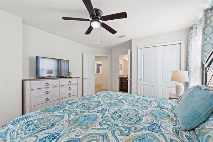 Image No.43-7 Bed Property for sale