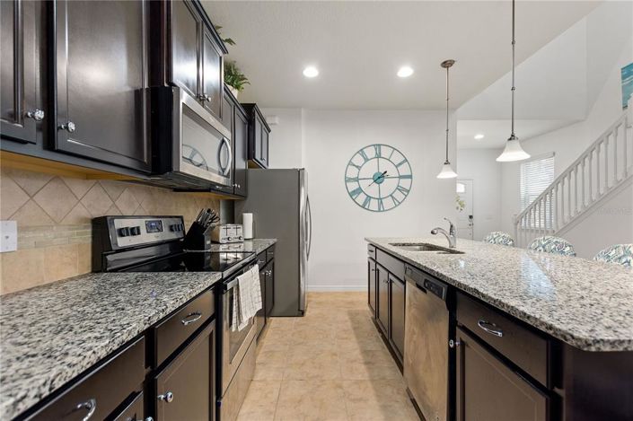 Image No.6-7 Bed Property for sale