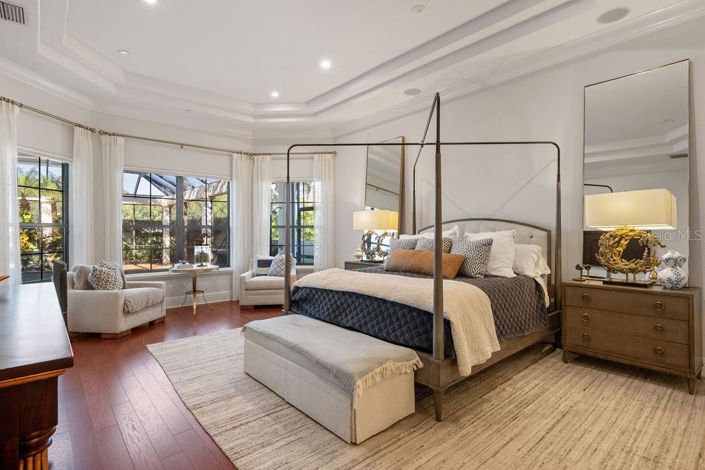 Image No.11-6 Bed Property for sale