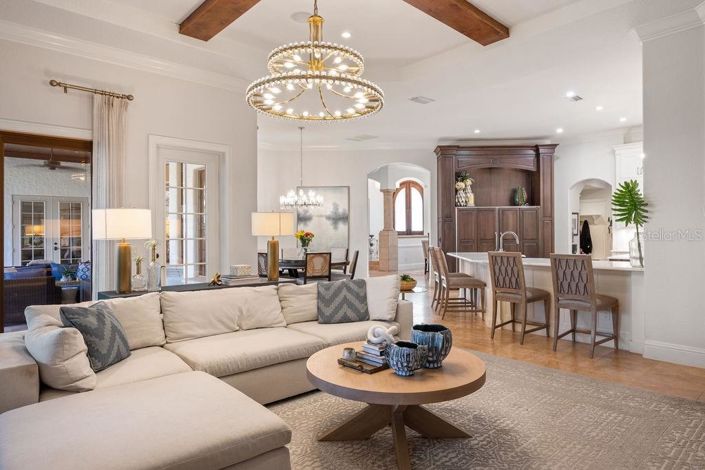 Image No.7-6 Bed Property for sale