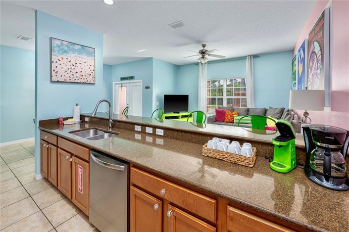 Image No.18-4 Bed Townhouse for sale