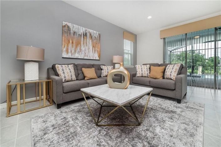 Image No.3-7 Bed Property for sale