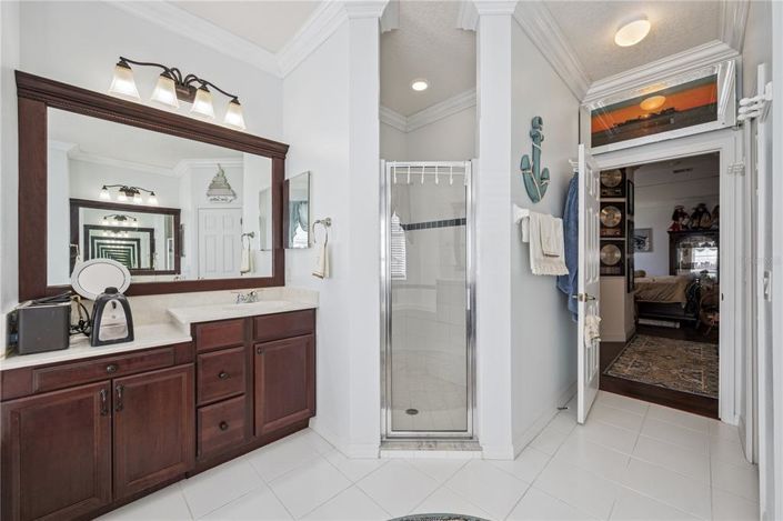 Image No.24-4 Bed Property for sale