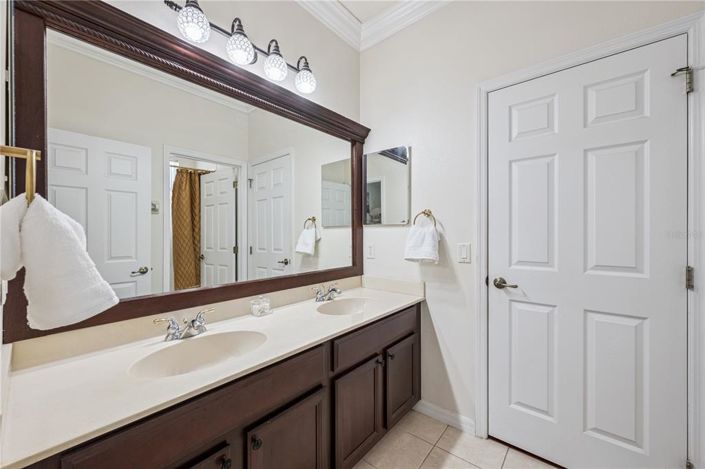 Image No.27-4 Bed Property for sale